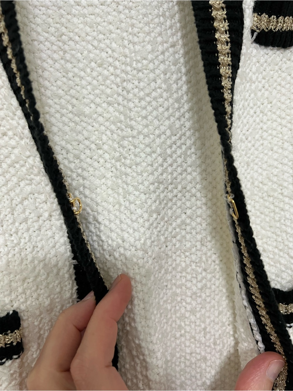 Lilly pulitzer cream bouclé cardigan with gold and black trim size S - Picture 6 of 9
